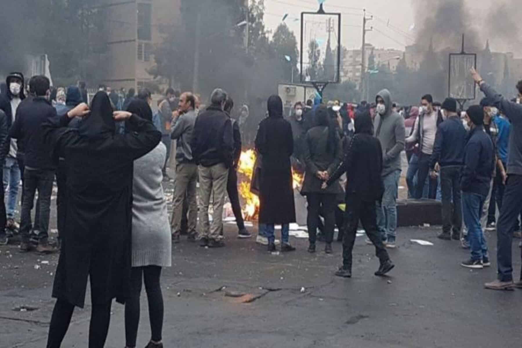 احتجاجات إيران تدخل نقطة تحول alarabtrend.com