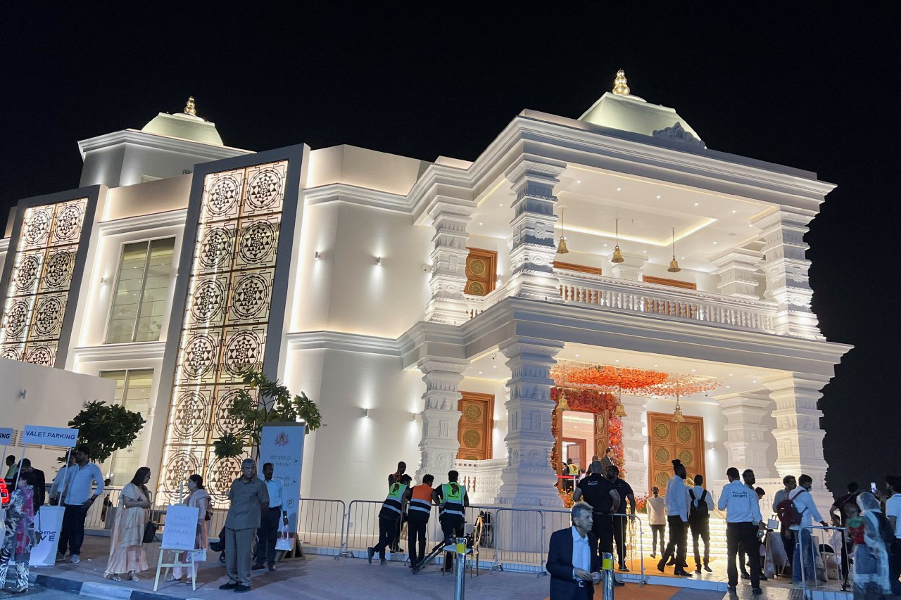 أول معبد هندوسي في الإمارات