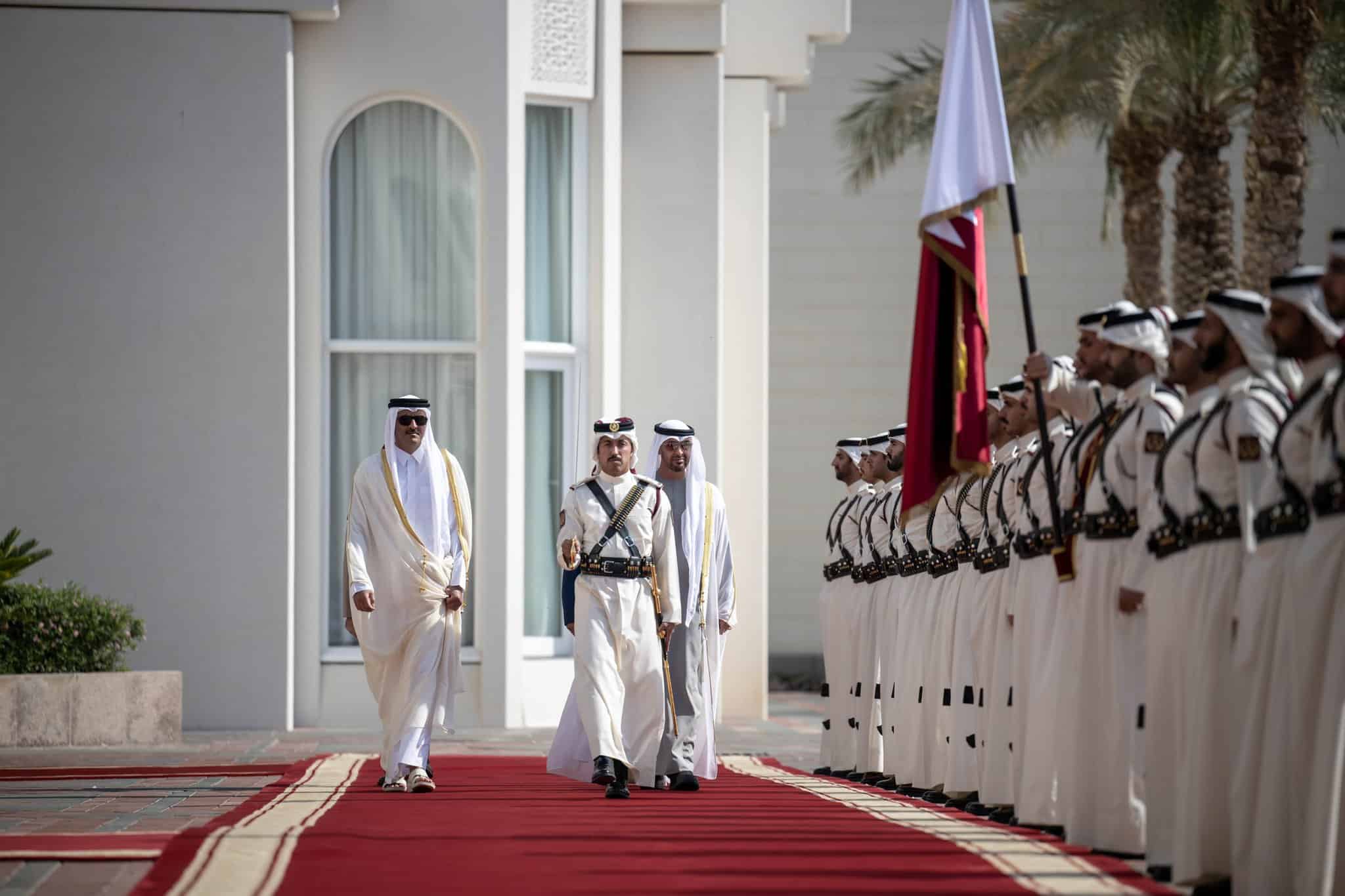 أمير قطر الشيخ تميم بن حمد يستقبل رئيس الإمارات محمد بن زايد