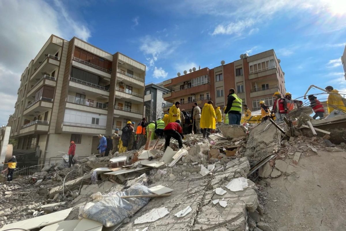 alarabtrend.com خبير الزلازل الهولندي يحذر من فاجعة في الأسبوع الأول من آذار