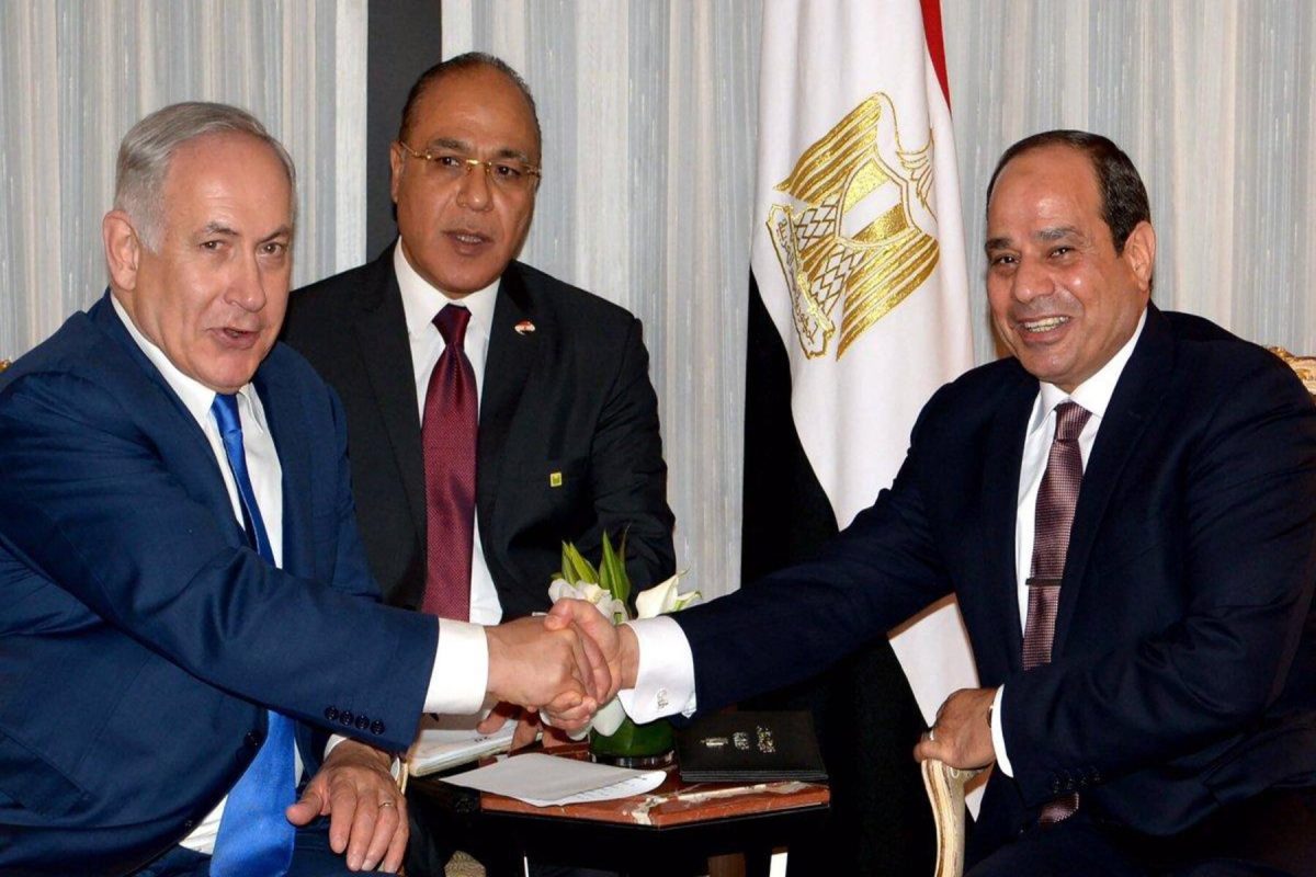 مصريون يحذرون من التفريط فيها...فهل باع نظام السيسي حقا قناة السويس لـ"إسرائيل"؟