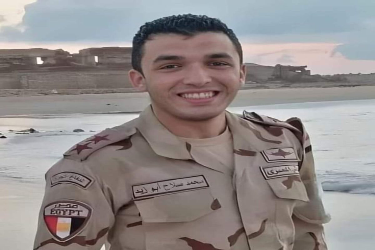 "محدش ليه دعوه بالعساكر"...ضابط مصري يشعل مواقع التواصل بعد اعتقال عسكريين في السودان