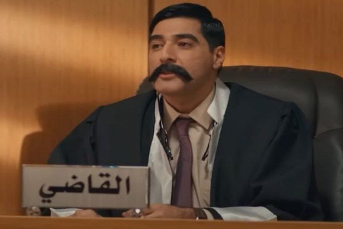 مقاضاة العراقي أحمد وحيد بطل"قط أحمر 3"بسبب مشهد كوميدي عن القضاة