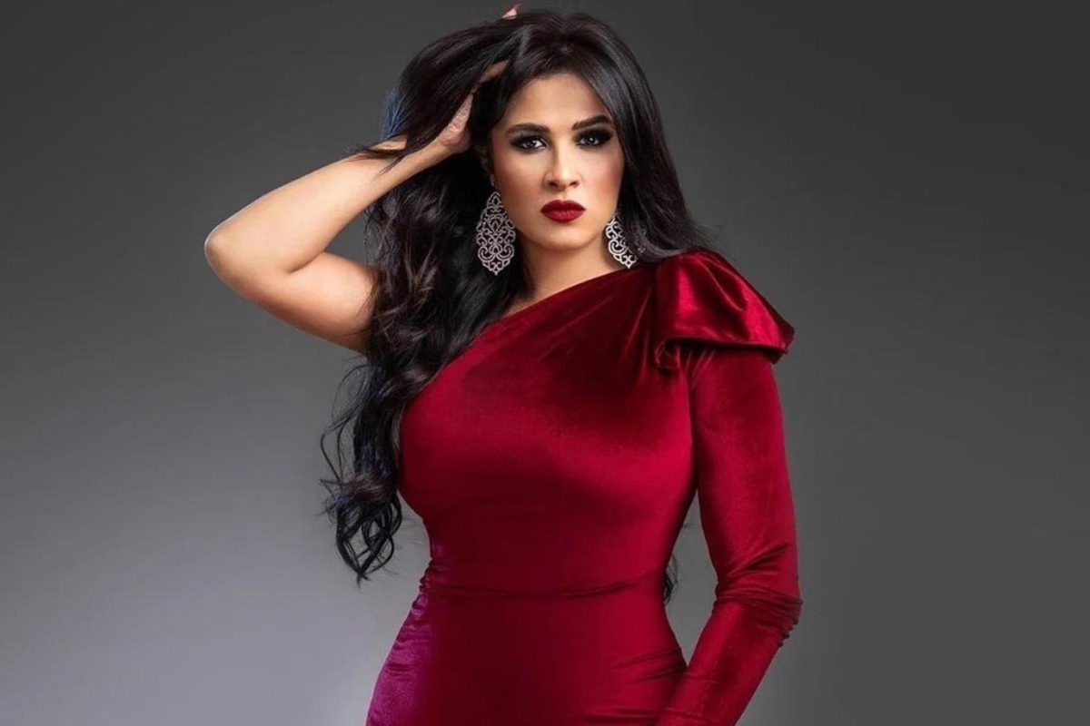 الممثلة المصرية ياسمين عبدالعزيز